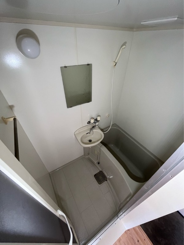バス・シャワールーム　※他部屋参考写真
