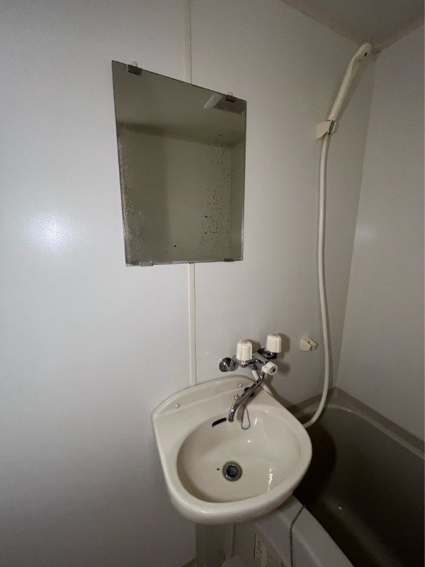 洗面設備　※他部屋参考写真