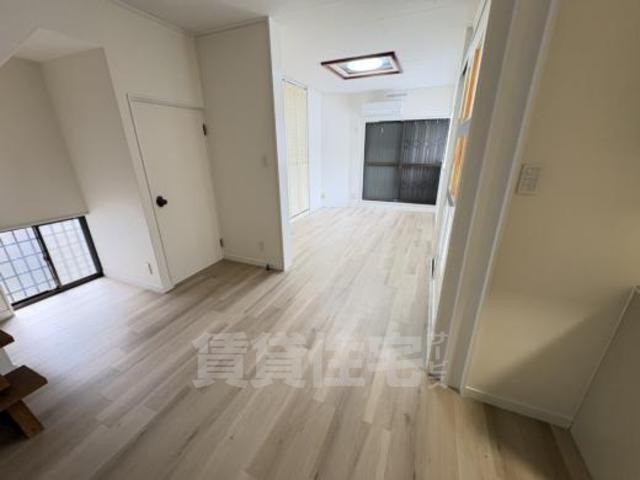 住吉区杉本1丁目戸建ての居間写真