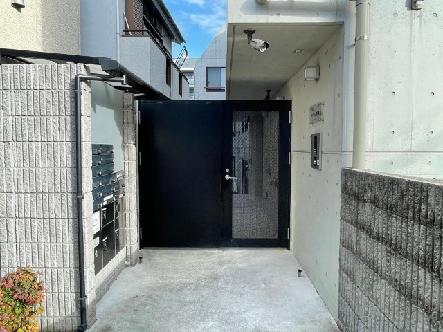 エントランス　★オートロック★