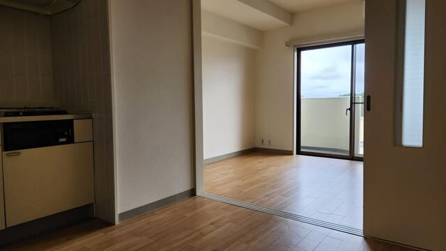 ライオンズプラザ北仙台の居間写真