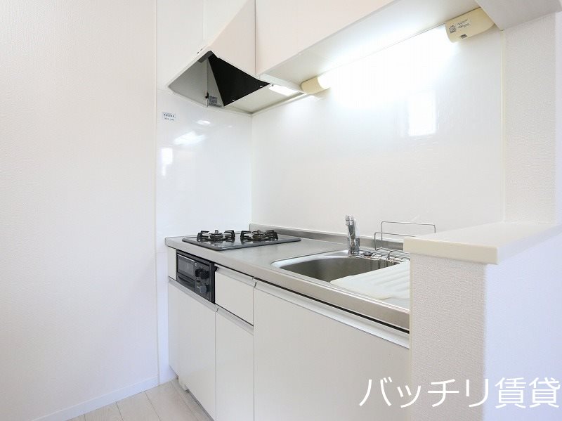 キッチン　同型タイプの為、現状を優先いたします