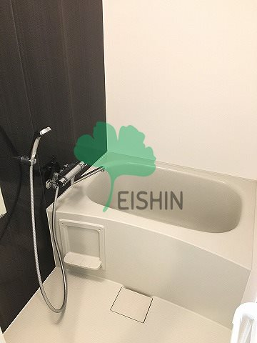 バス・シャワールーム　サーモスタット、浴室乾燥機付きです！