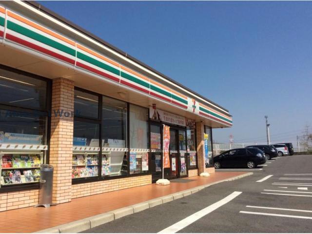 コンビニ　セブンイレブン春日井下市場町6丁目店（コンビニ）まで390m