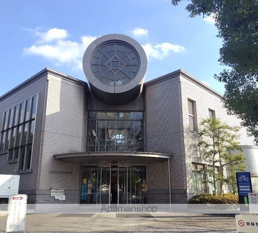 図書館　練馬区立光が丘図書館（図書館）まで1102m