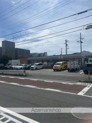 コンビニ　セブン－イレブン藤沢鵠沼海岸５丁目店（コンビニ）まで563m