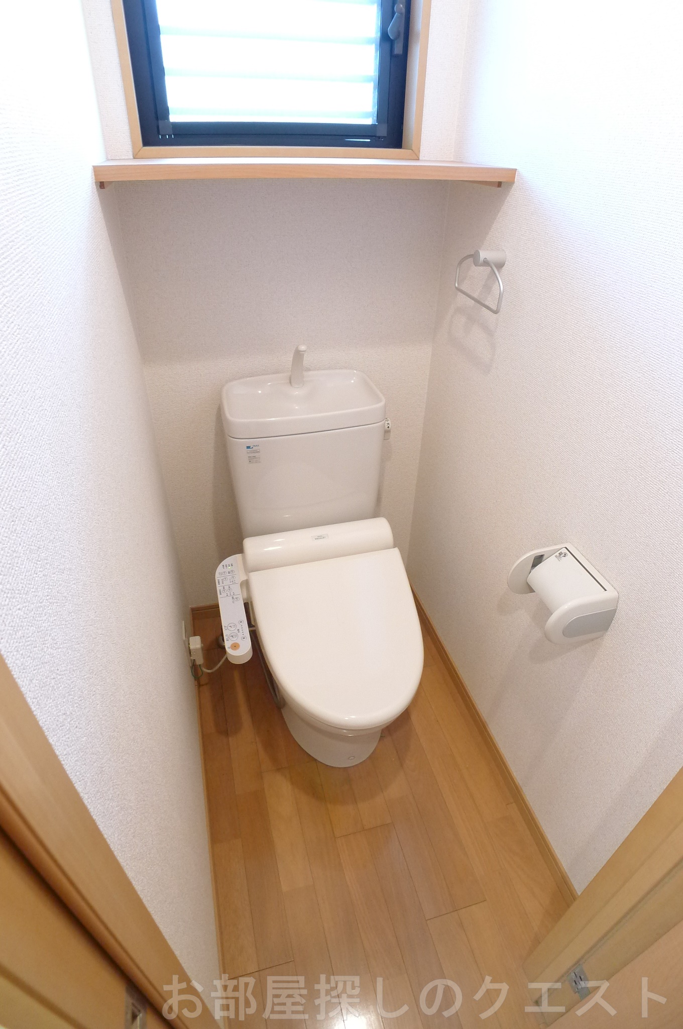 トイレ　（写真は同タイプ）
