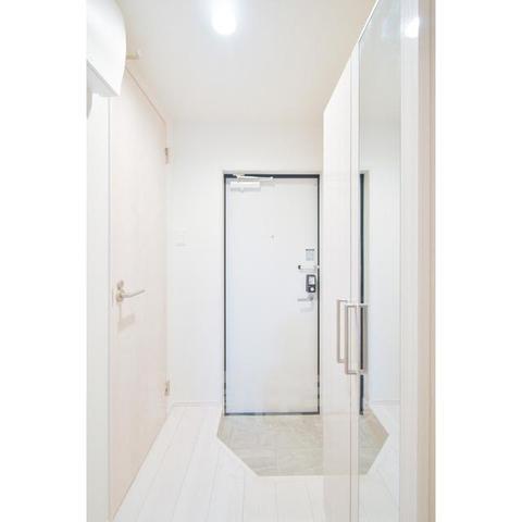 Shin Residence 京都の玄関写真