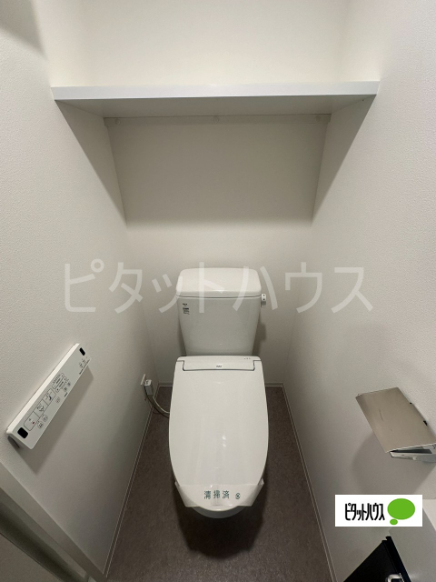 トイレ　温水洗浄便座です♪