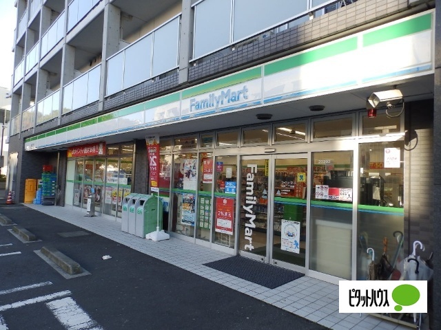 コンビニ　ファミリーマート大岡二丁目店（コンビニ）まで370m