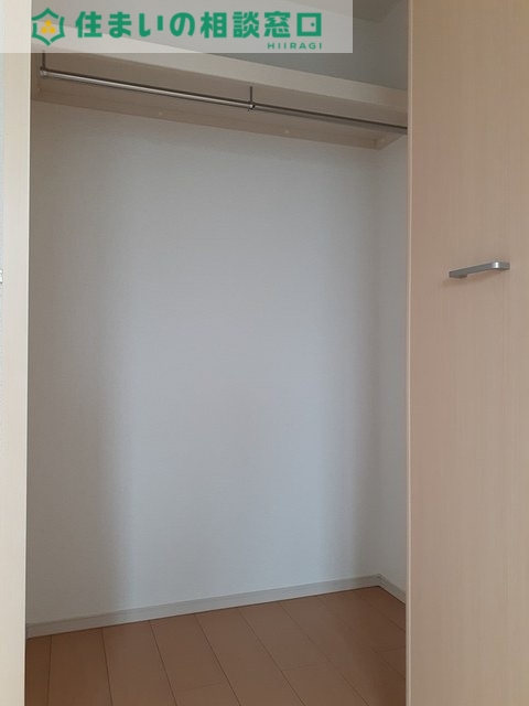 収納　同型