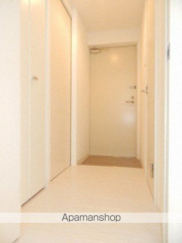 地下鉄東西線 白石駅 徒歩3分 4階建 築11年の玄関写真