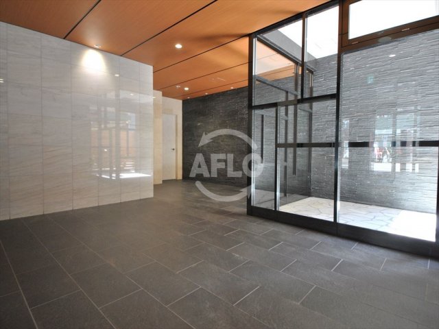 ロビー　エスライズ西本町　ロビー