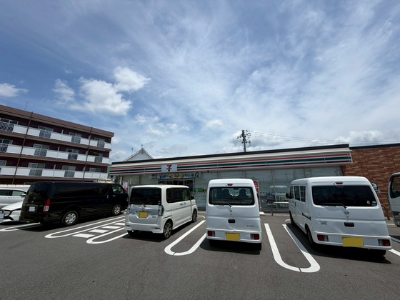 コンビニ　セブンイレブン東広島西条東子店（コンビニ）まで219m