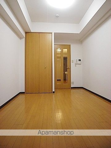ランドマークシティ大阪城南の居間写真