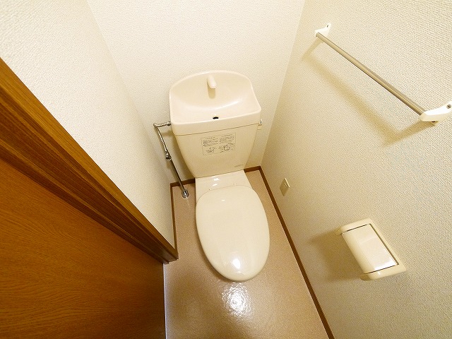 トイレ　トイレもきれいです