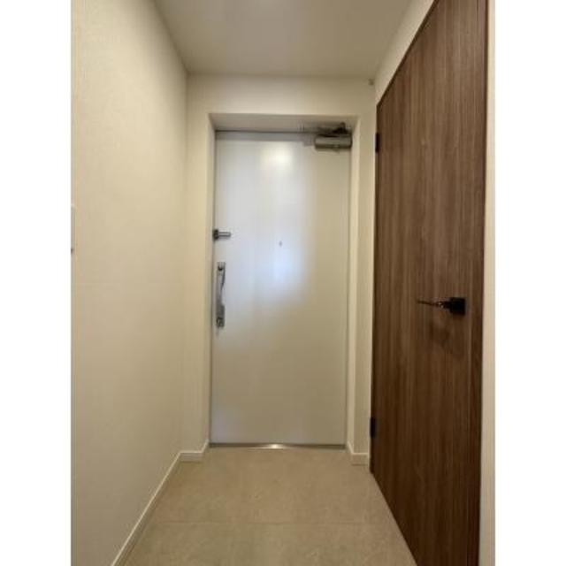 玄関　※写真は同タイプ住戸です。