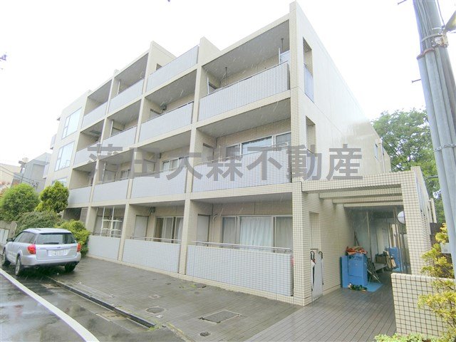 建物外観　2001年3月築　RC鉄筋コンクリート地上4階建て総戸数16