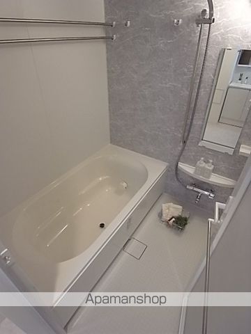 ラクラス長堀橋の風呂写真