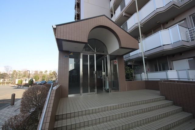 コーポレート中央林間1号棟の外観写真