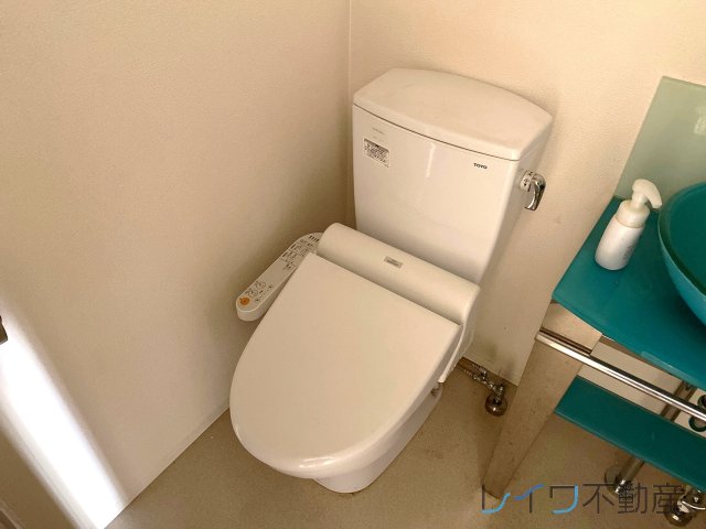 トイレ　落ち着いたトイレです