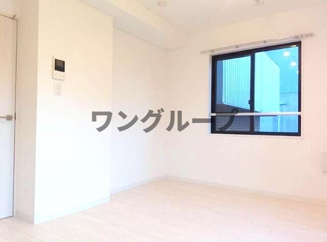 コンフォシード東坂下の居間写真