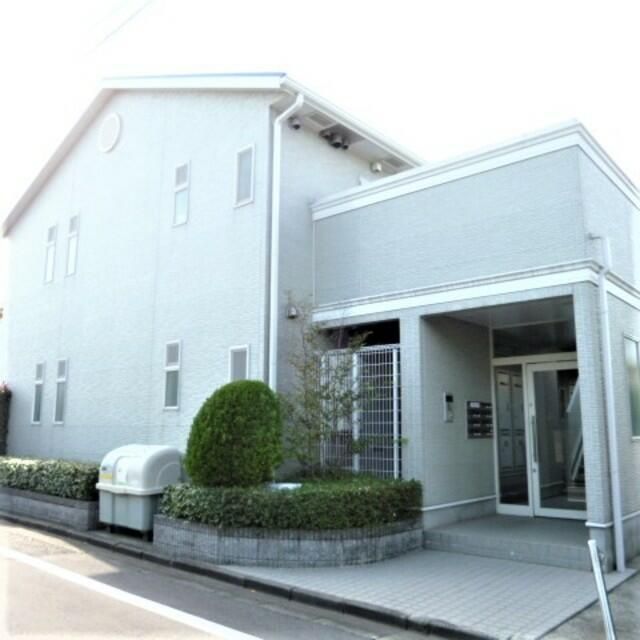 建物外観　落ち着いた雰囲気の外観です