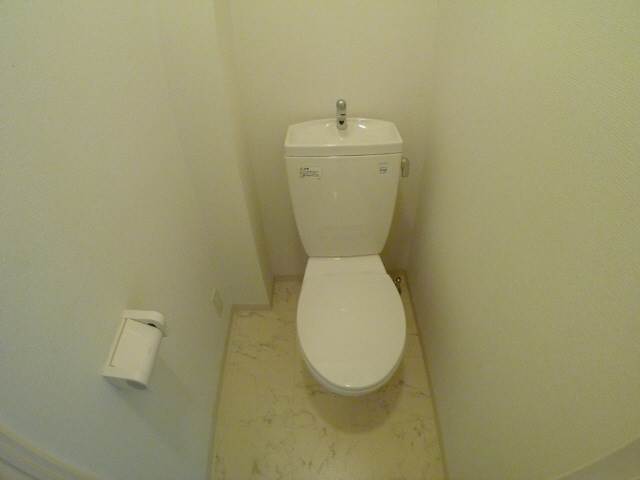 ラウェゾン塚本通のトイレ写真