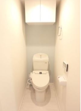 トイレ　※写真は建物の標準的な設備になります。 現況と異なる場合、