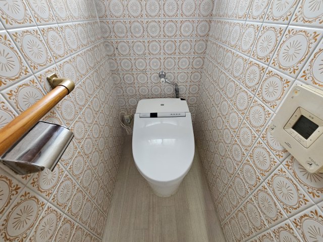 三木市西自由が丘戸建のトイレ写真