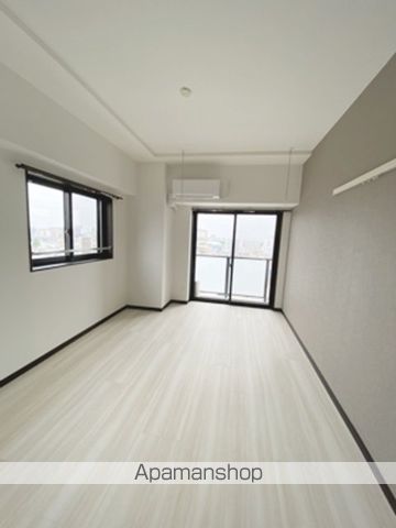 都営三田線 板橋本町駅 徒歩5分 11階建 築7年の居間写真