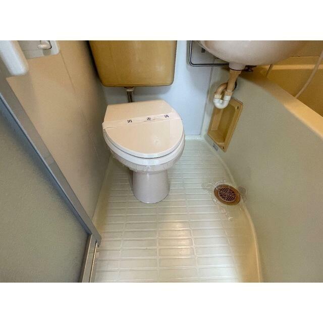 トイレ　バストイレ同室
