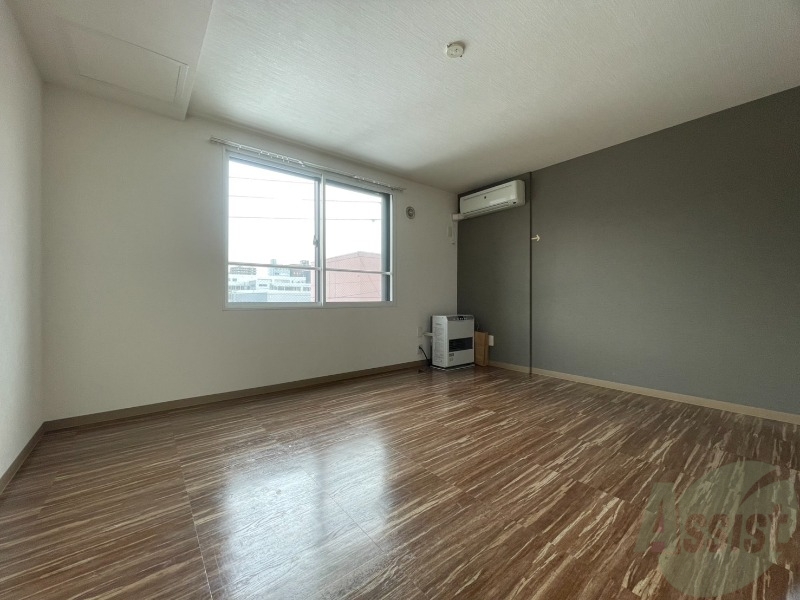 居室・リビング　広くてキレイなお部屋が広がっていて、充実した生活が送れそう。