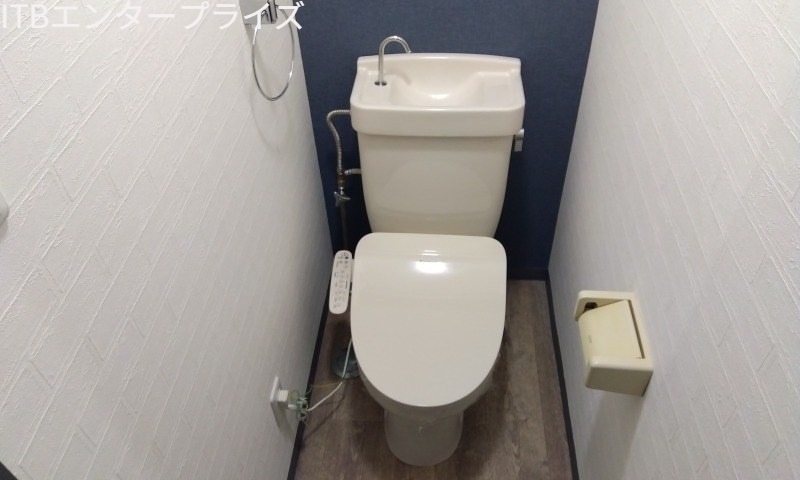 遠州鉄道 上島駅 徒歩31分 3階建 築38年のトイレ写真