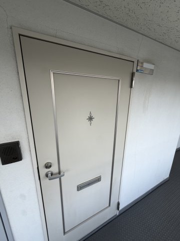 その他　玄関扉
