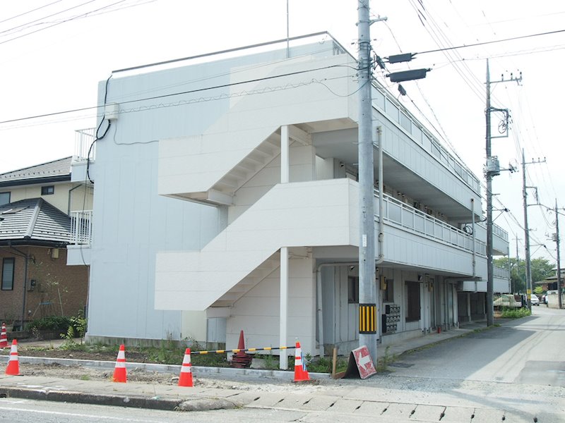 芳賀郡芳賀町大字祖母井のマンションの建物外観
