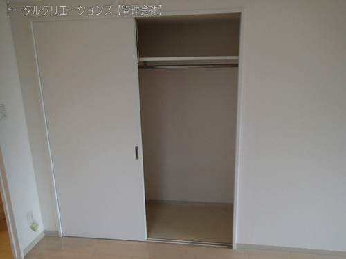 収納　クローゼット