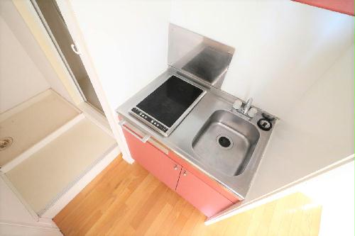 キッチン　２口コンロ付きラジエントヒータを設置