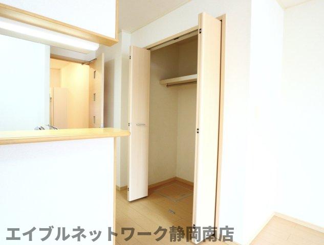 収納　十分な収納スペースがあります