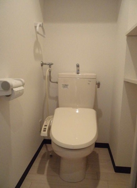 【札幌市中央区北二条西のマンションのトイレ】