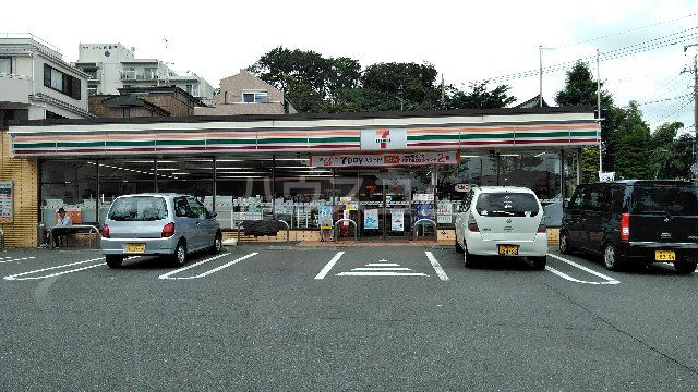 【川崎市宮前区平のマンションのコンビニ】