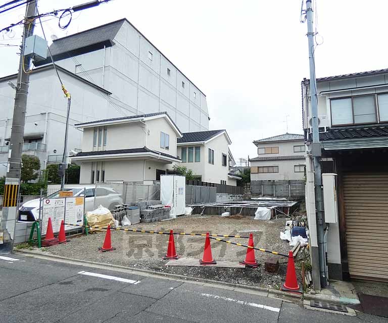 【ヴォーグ丹波橋の建物外観】