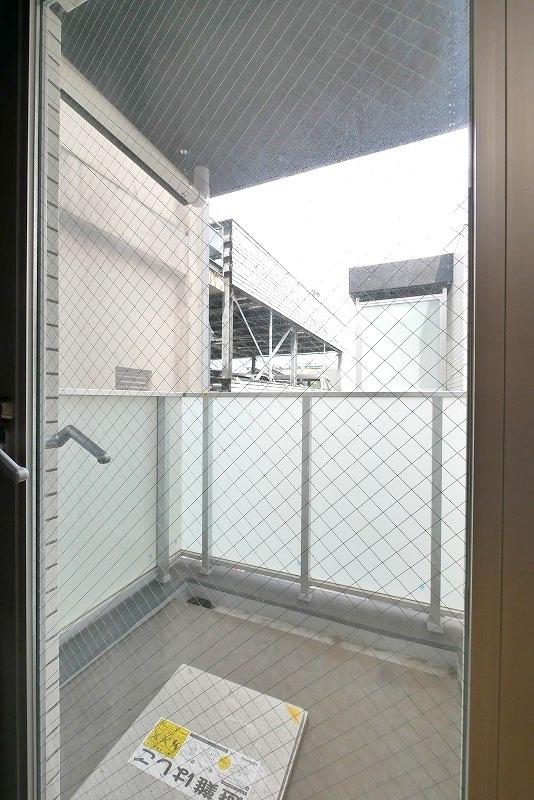 【新宿区大京町のマンションのバルコニー】