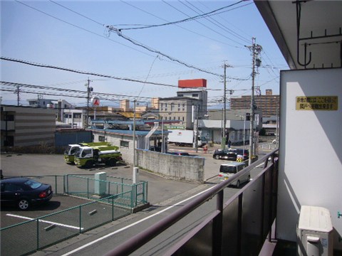 その他　八十二銀行清水出張所徒歩1分です。