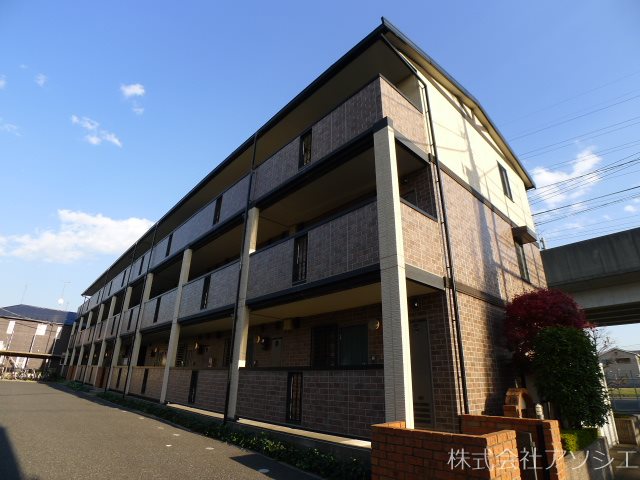 D-room八反野の建物外観