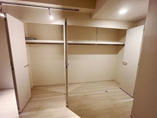 【港区六本木のマンションの収納】