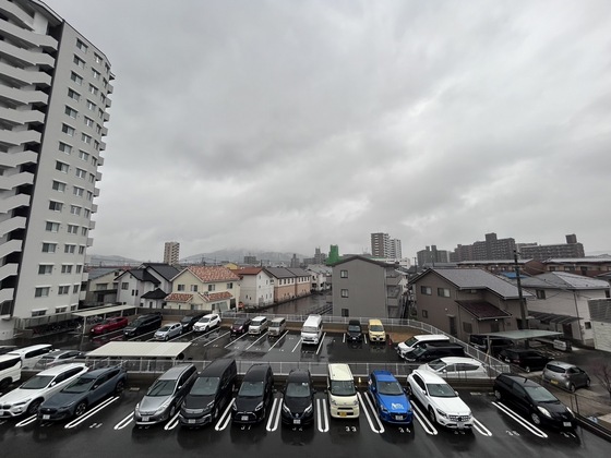 【広島市安佐南区東原のマンションの眺望】