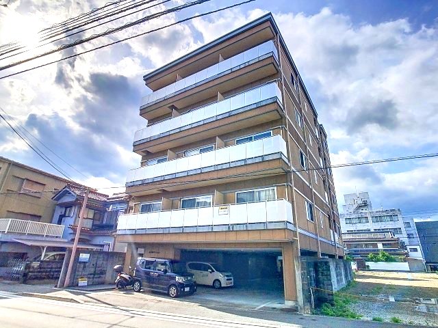 建物外観　2025年5月撮影