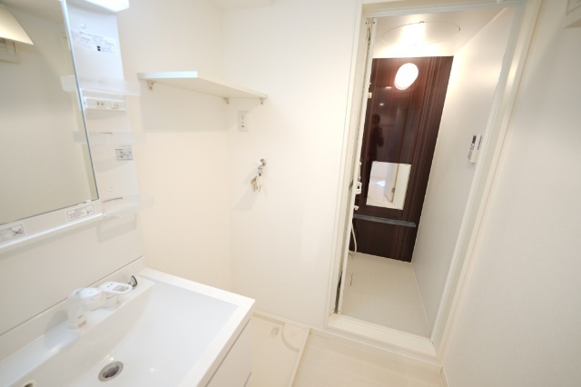 バス・シャワールーム　バストイレバス別