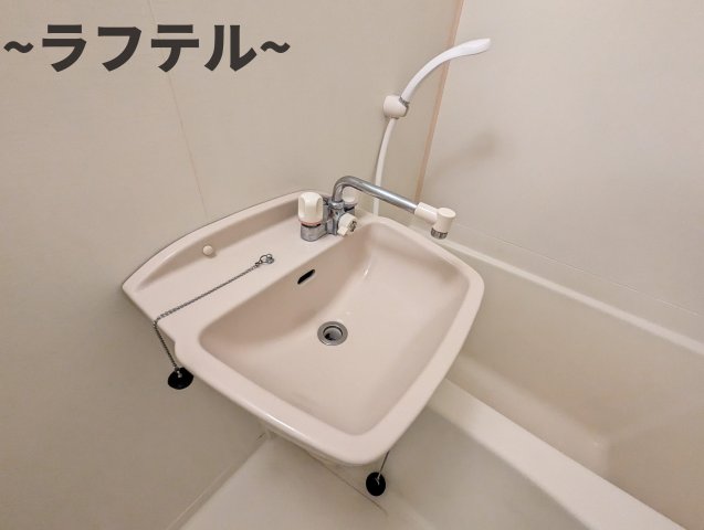 洗面設備　別部屋イメージ写真 2Fはカーペット仕様